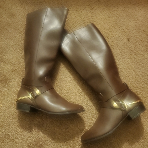 Brown Riding Boots - Picture 4 of 4